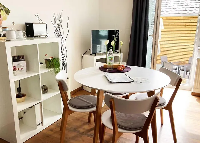 Ts דירה טראונשטיין